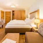 Hotel Englhof 3*