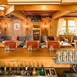 Englhof 3* צל אם צילר