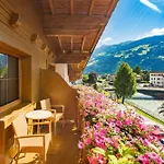 Englhof Hotel 3*