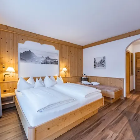 Englhof زيل أم زيلر